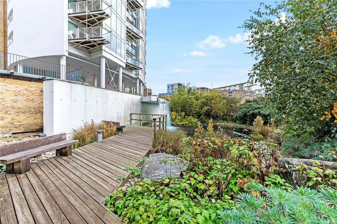 Berglen Court, Limehouse, E14, photo 12