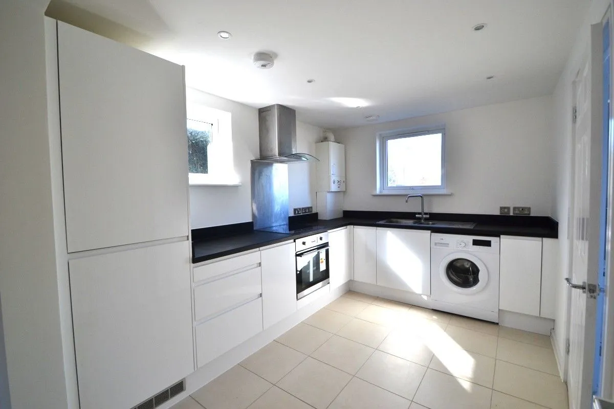 Chaffinch Close, Chatham, Kent, ME5 7RG, photo 2