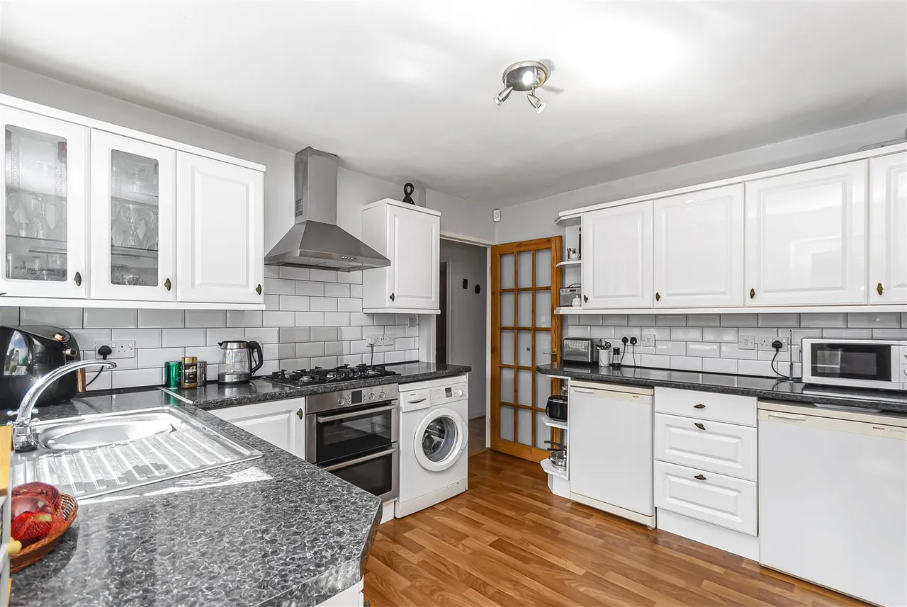 Meadway, Bury, BL9 9TY, photo 10