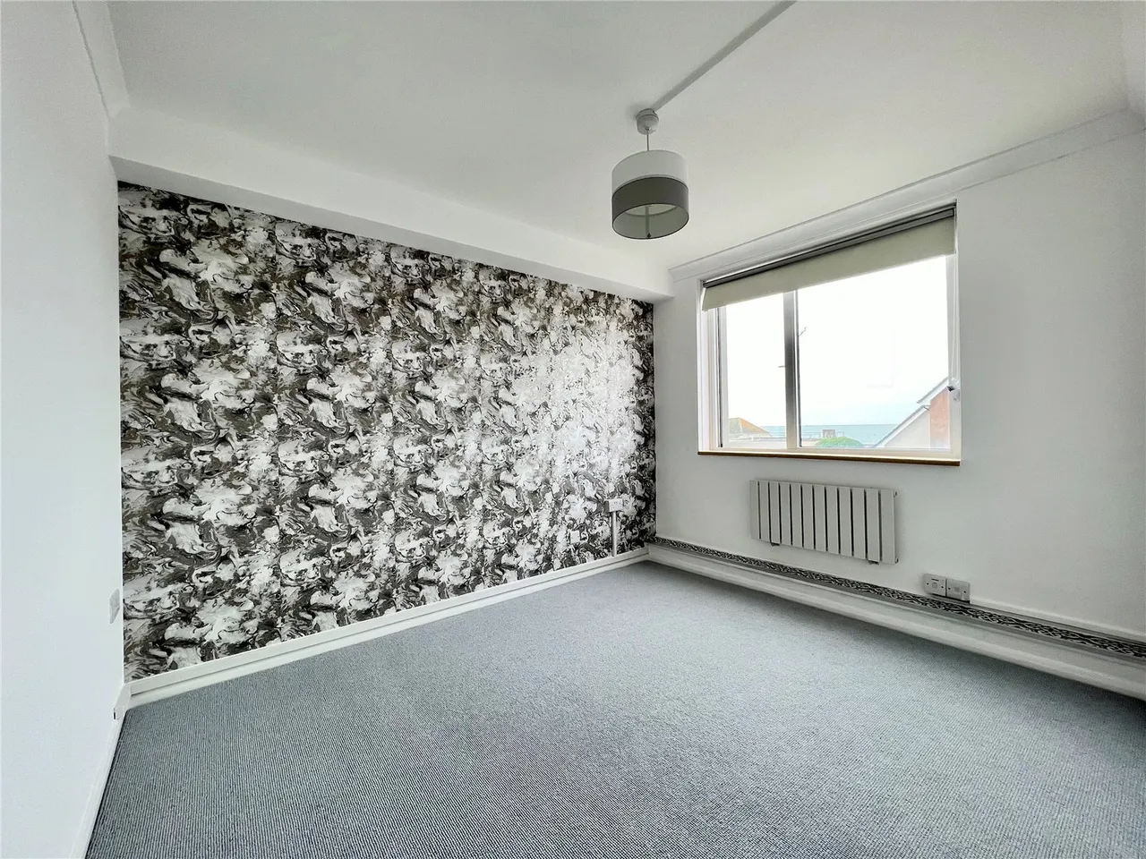Bembridge Drive, Hayling Island, PO11, photo 3
