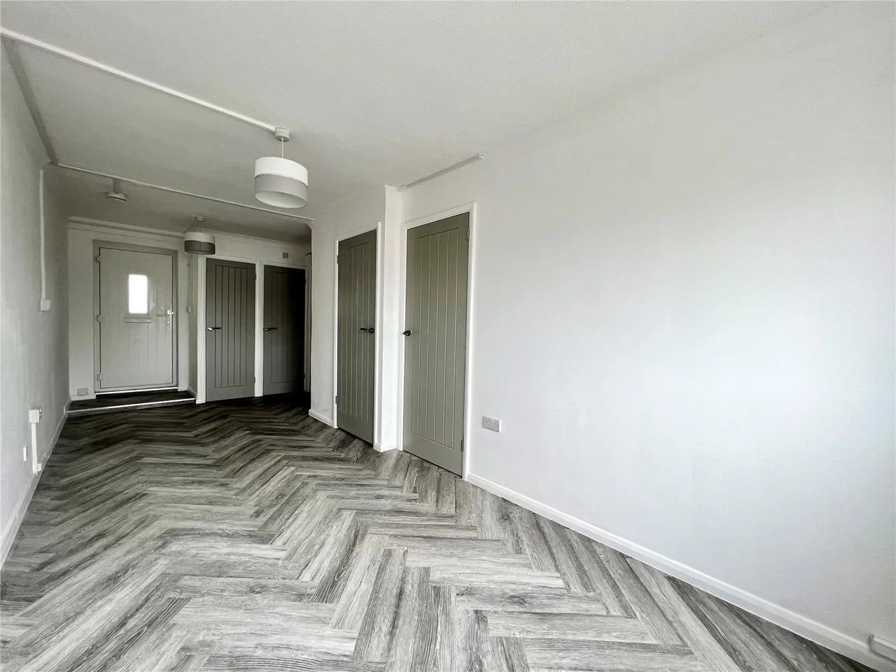 Bembridge Drive, Hayling Island, PO11, photo 5