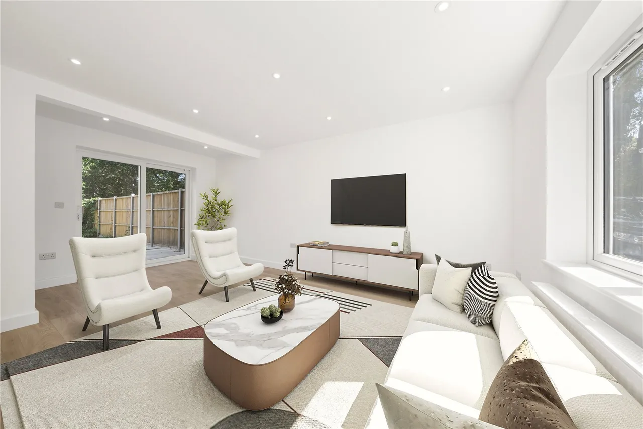 Douglas Road, Esher, Surrey, KT10, photo 2