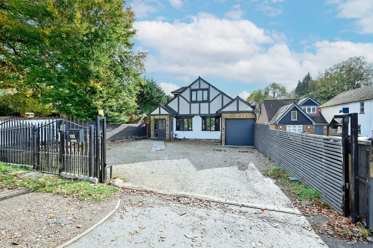 4 bed house for sale — 172 Toms Lane, Kings Langley