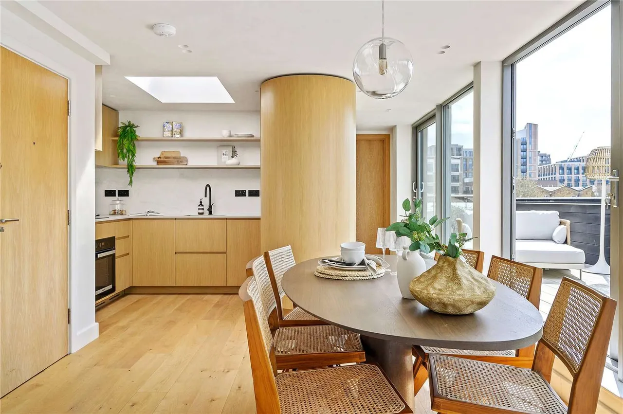 2 bed flat for sale — Cubitt Street, London, WC1X 0LQ