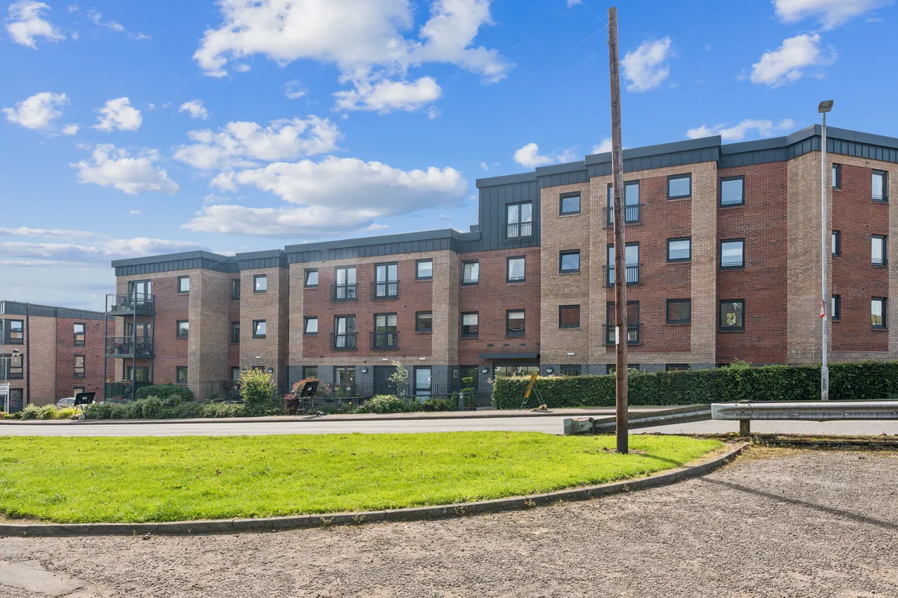 2 bed flat for sale, Craigdhu Road, Riverwood, G62