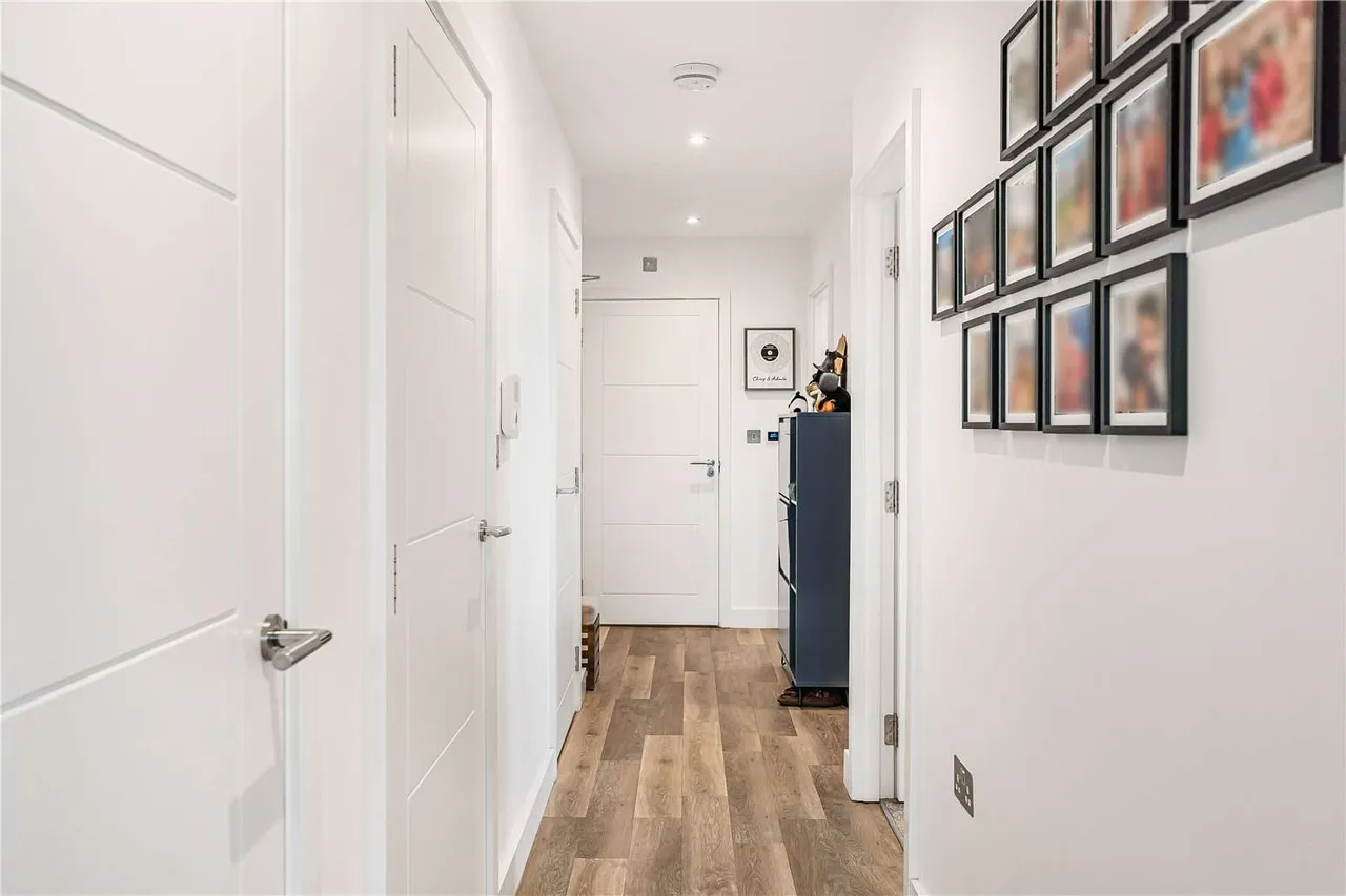 Pemberton Place, London, E8, photo 10