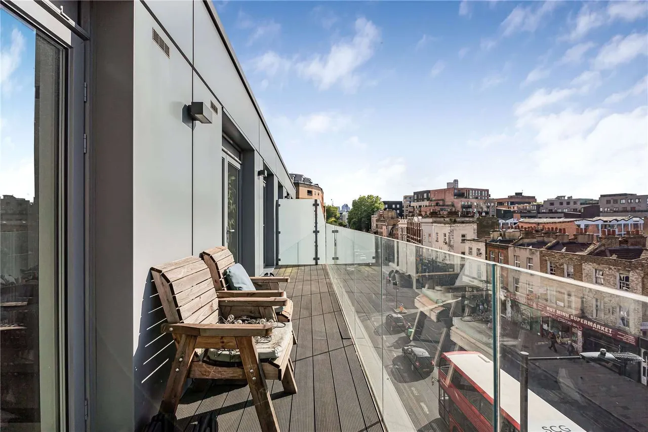 Pemberton Place, London, E8, photo 3