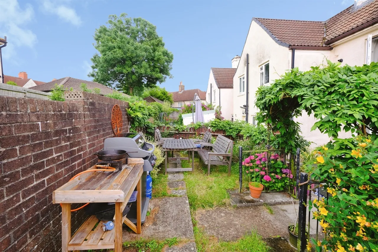 Bridget Drive, Chepstow, NP16, photo 15