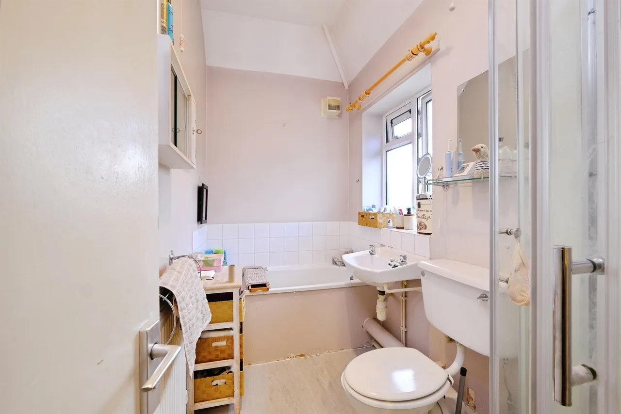 Bridget Drive, Chepstow, NP16, photo 14