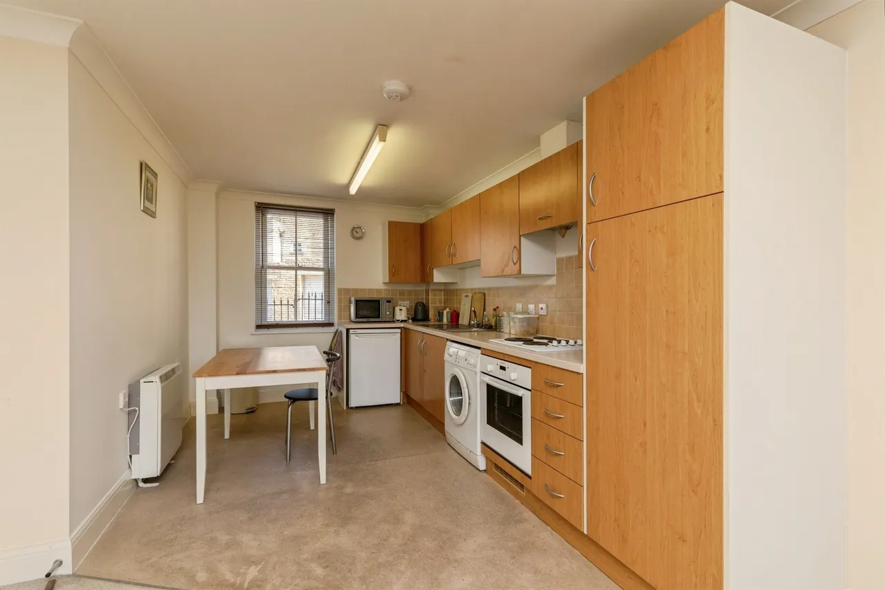 Eveleigh Avenue, Bath, BA1, photo 6