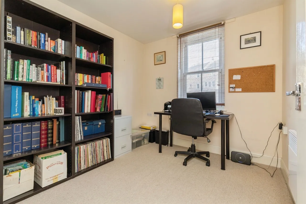 Eveleigh Avenue, Bath, BA1, photo 11