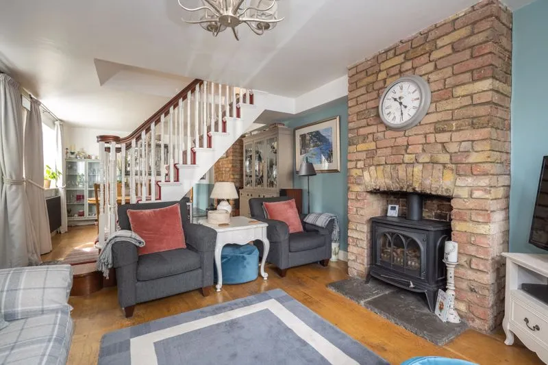 School Walk, Sunbury-On-Thames TW16 6RB, photo 8