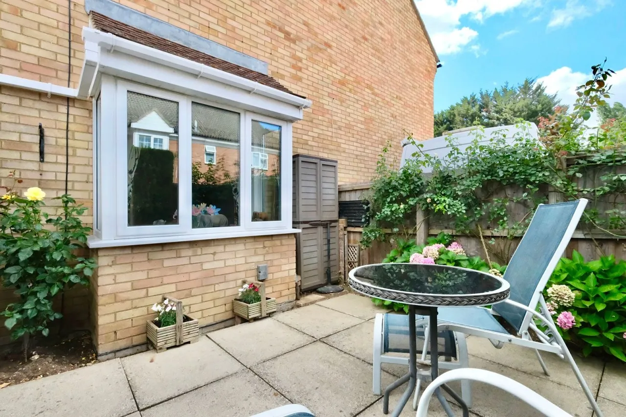 Ashton Gardens, Huntingdon, PE29, photo 13