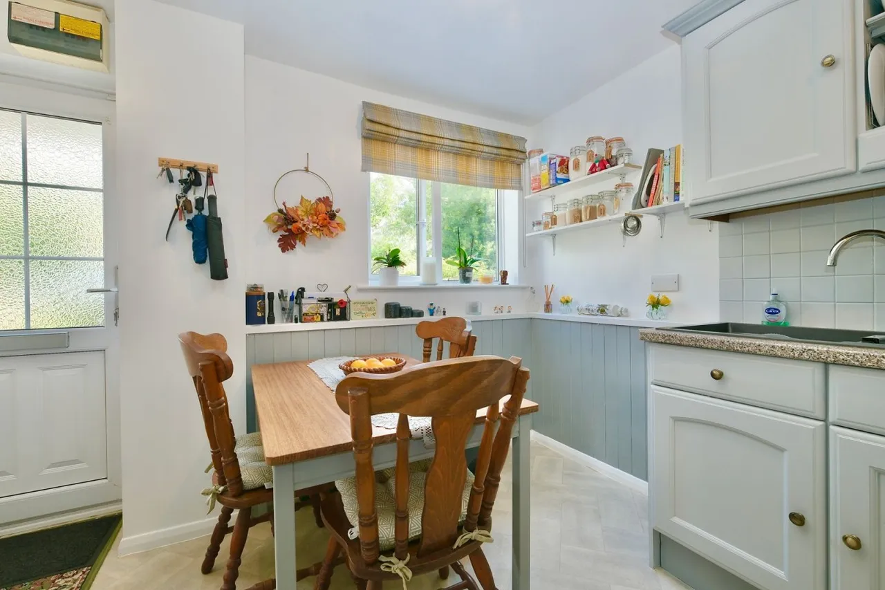 Ashton Gardens, Huntingdon, PE29, photo 5
