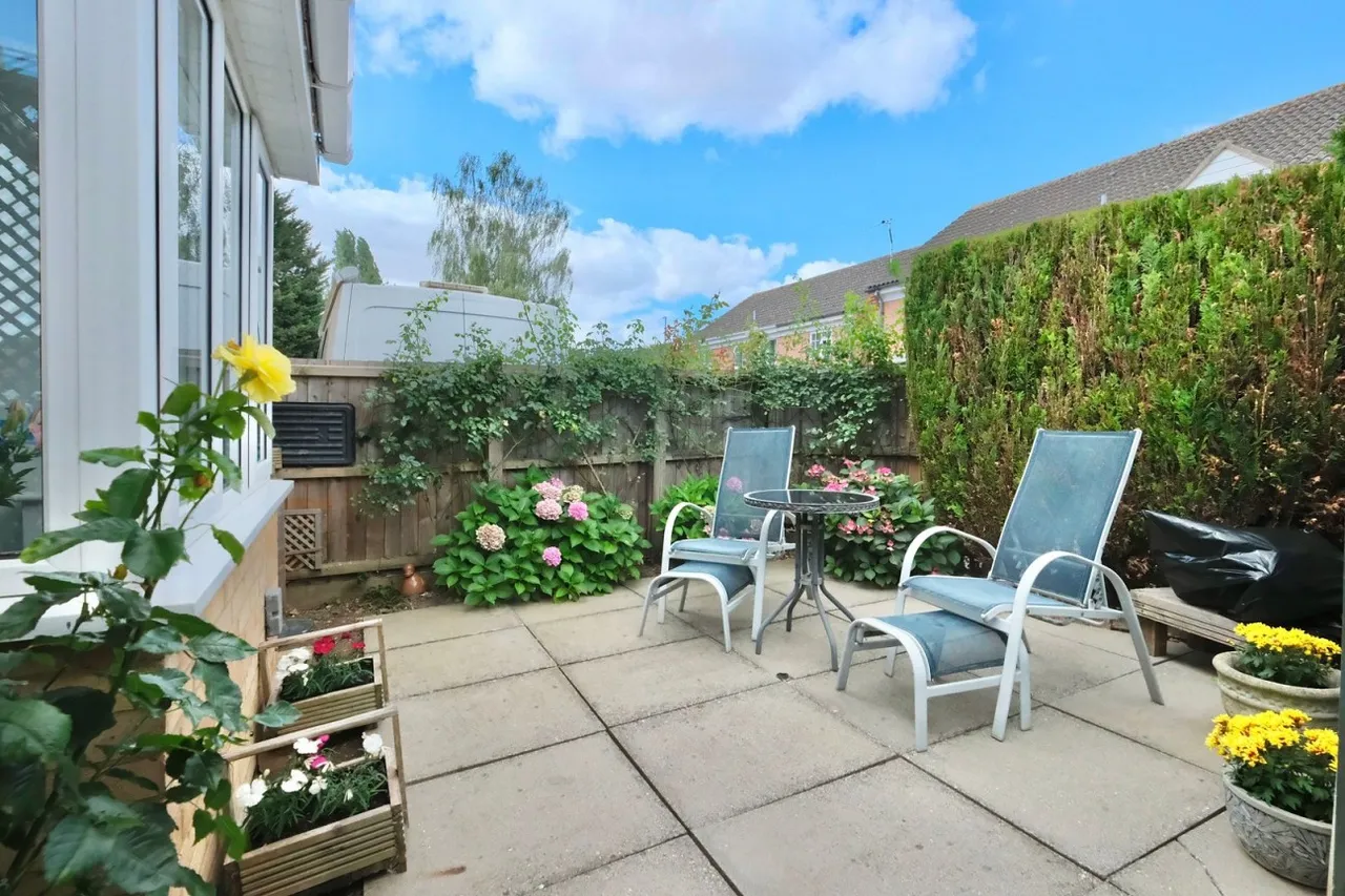 Ashton Gardens, Huntingdon, PE29, photo 12