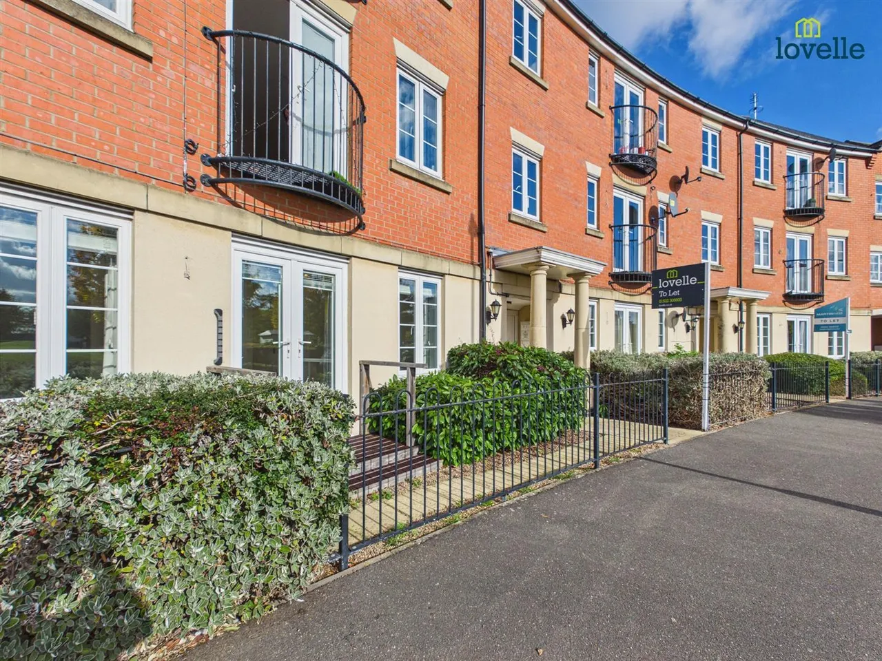2 bed flat to rent, Venables Way, Lincoln, LN2