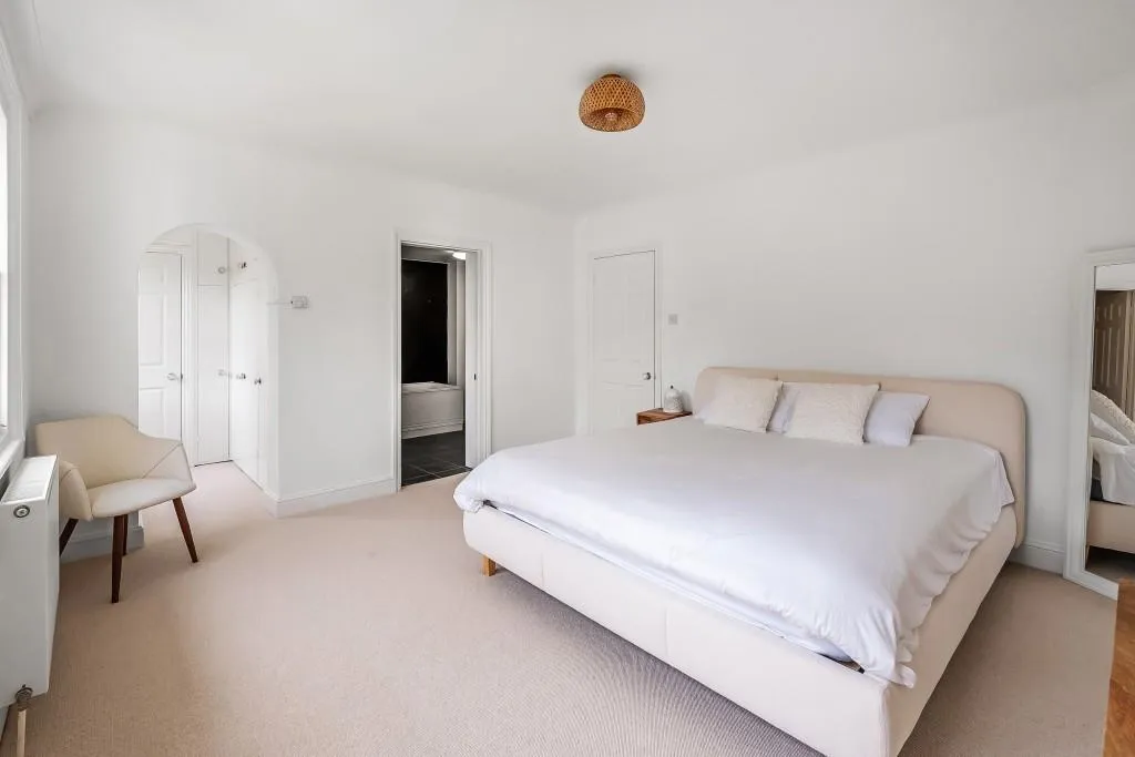 Pixham Lane, Pixham, RH4, photo 8