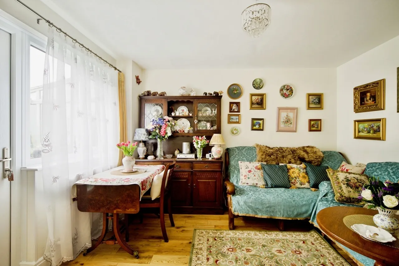 Mitchell Walk, London, E6, photo 9