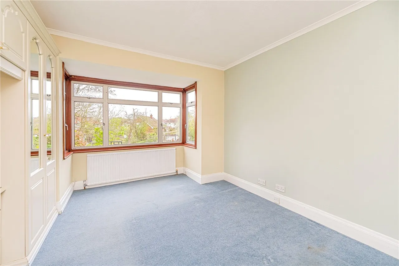 Sixth Cross Road, Twickenham, Middlesex, TW2 5PE, photo 6