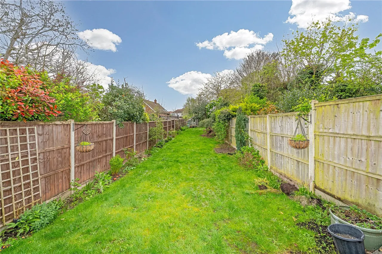 Sixth Cross Road, Twickenham, Middlesex, TW2 5PE, photo 9