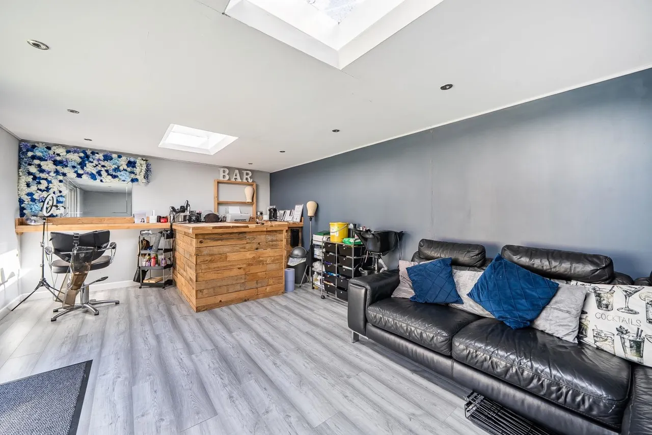 West Avenue, Castle Bromwich, B36, photo 17