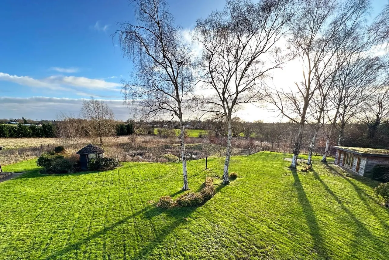 Wellfield Lane, Timperley, Cheshire WA15 7AD, photo 39
