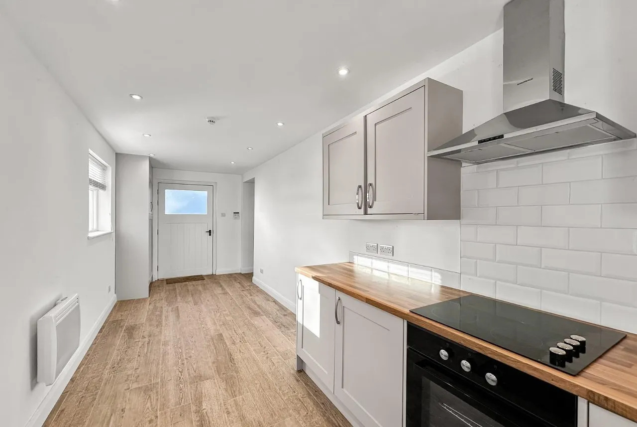 Wellfield Lane, Timperley, Cheshire WA15 7AD, photo 29