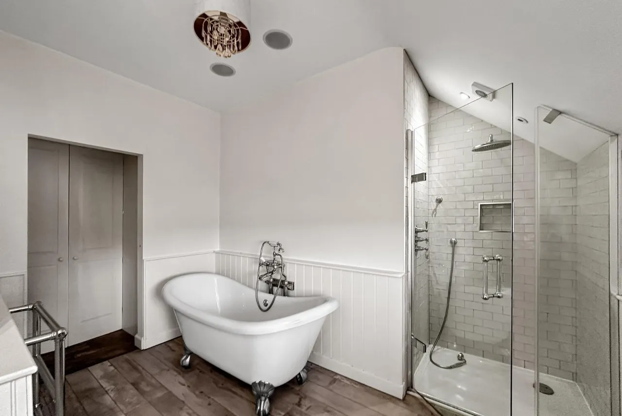 Wellfield Lane, Timperley, Cheshire WA15 7AD, photo 20