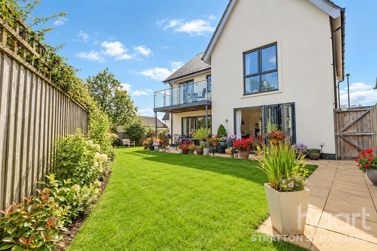 Rackham Close, Swindon, SN25, photo 18