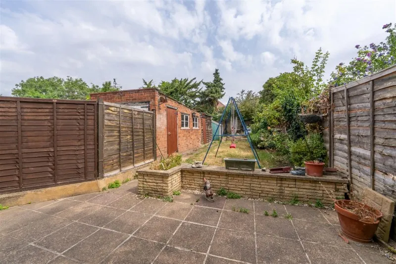 Central Avenue, Hounslow, photo 24