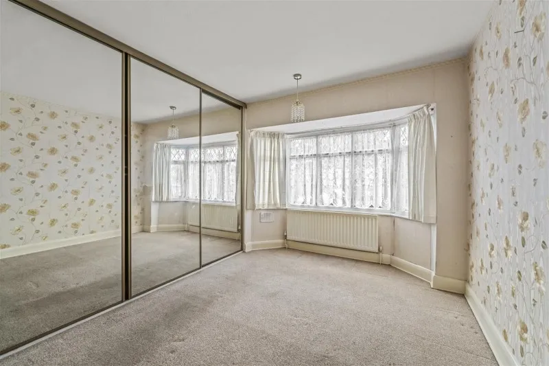 Central Avenue, Hounslow, photo 7