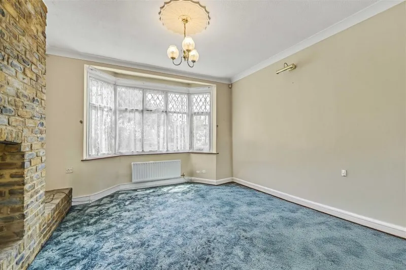 Central Avenue, Hounslow, photo 17