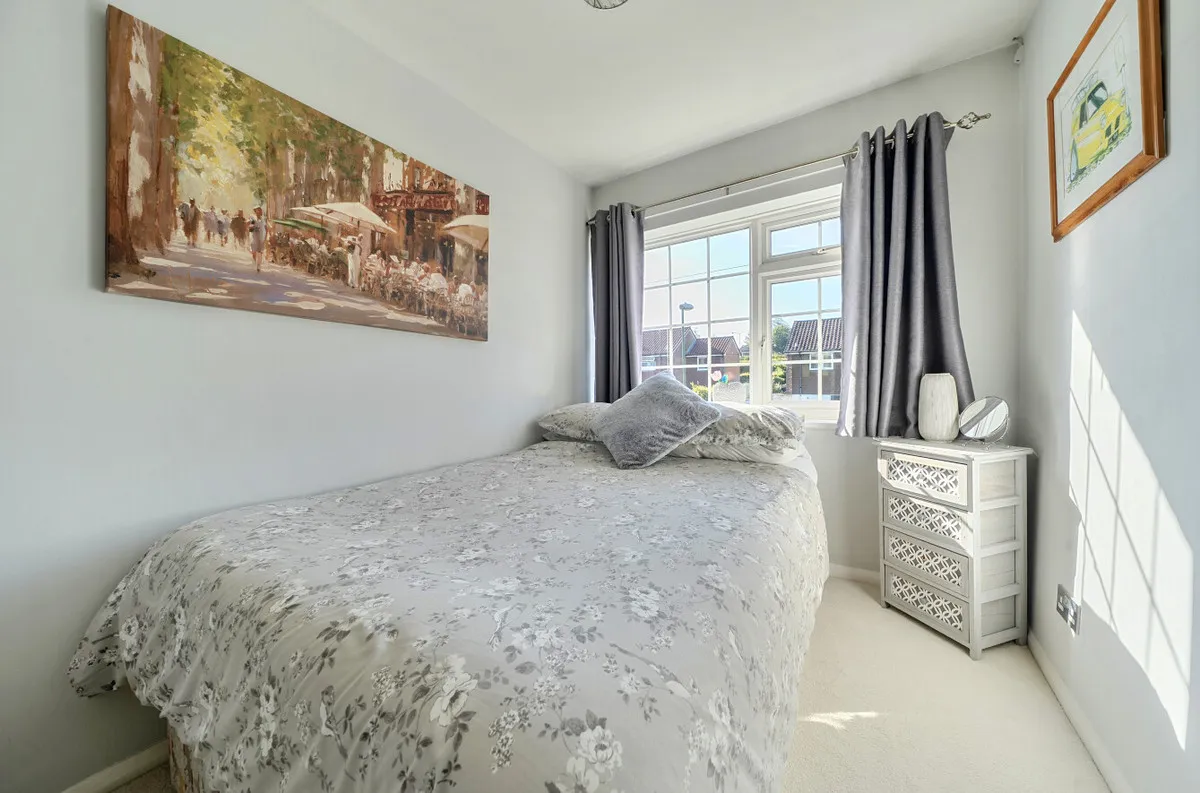 Pulborough, RH20, photo 8