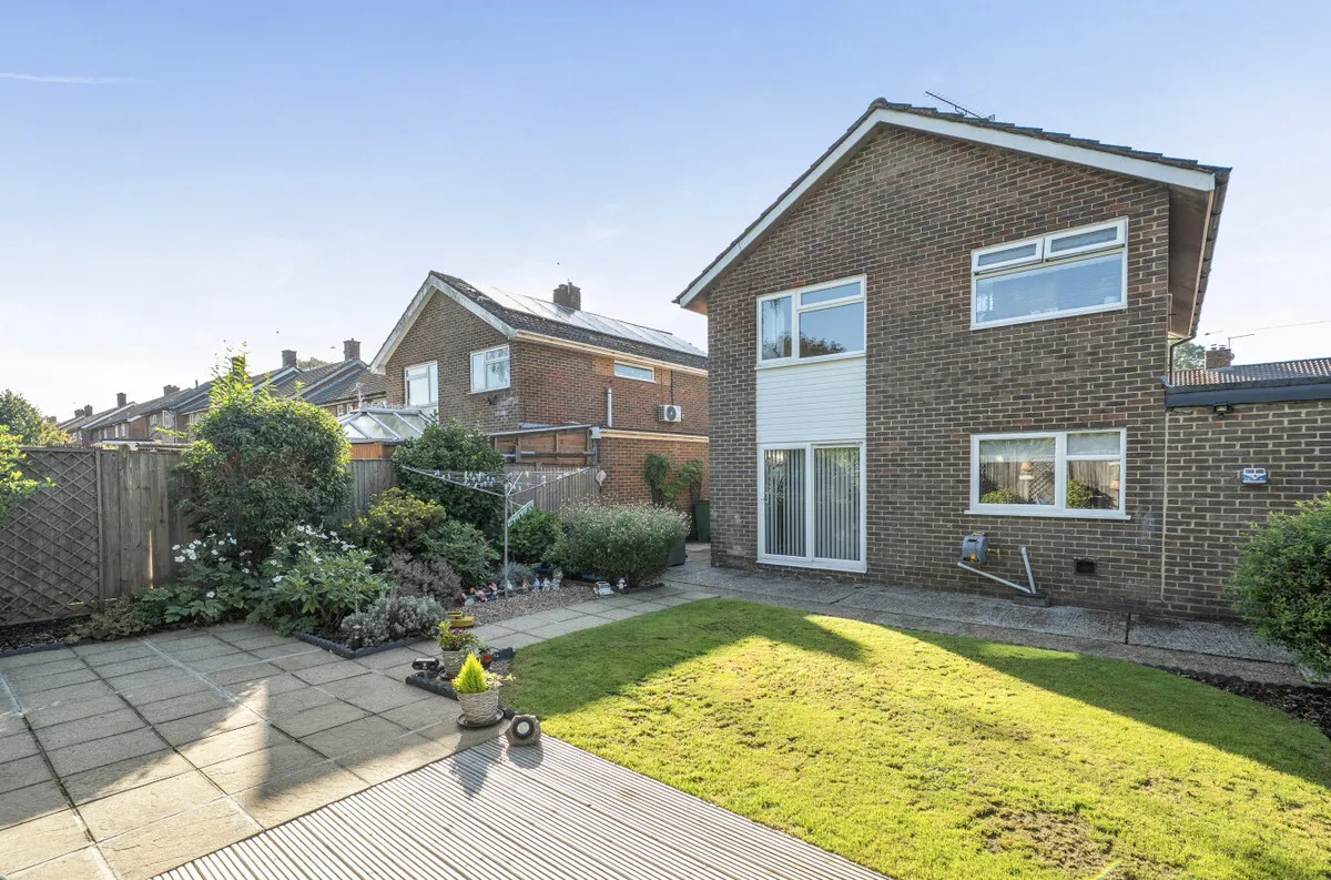 Pulborough, RH20, photo 5