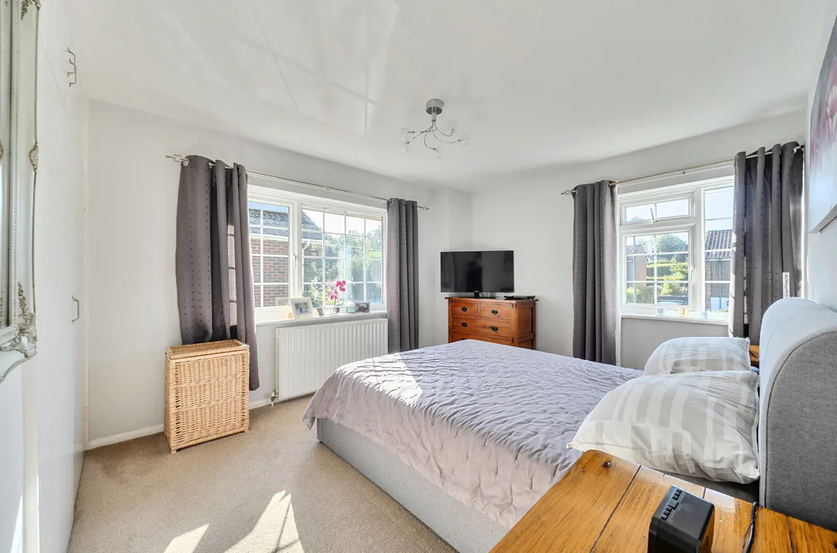Pulborough, RH20, photo 6