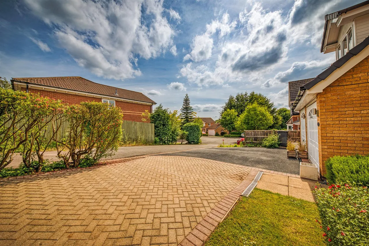 Pennycress Close, Littleover, photo 22