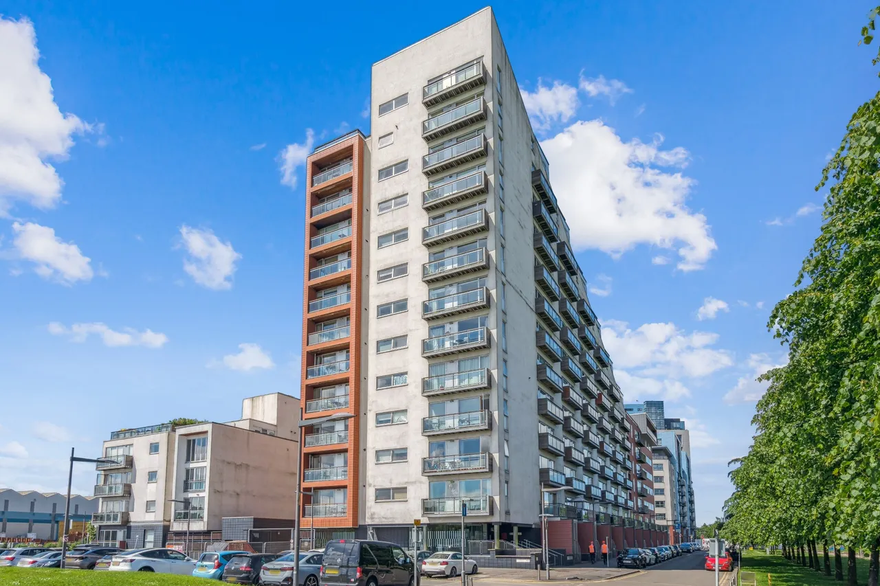 2 bed flat to rent, Glasgow Harbour Terraces, Glasgow, G11