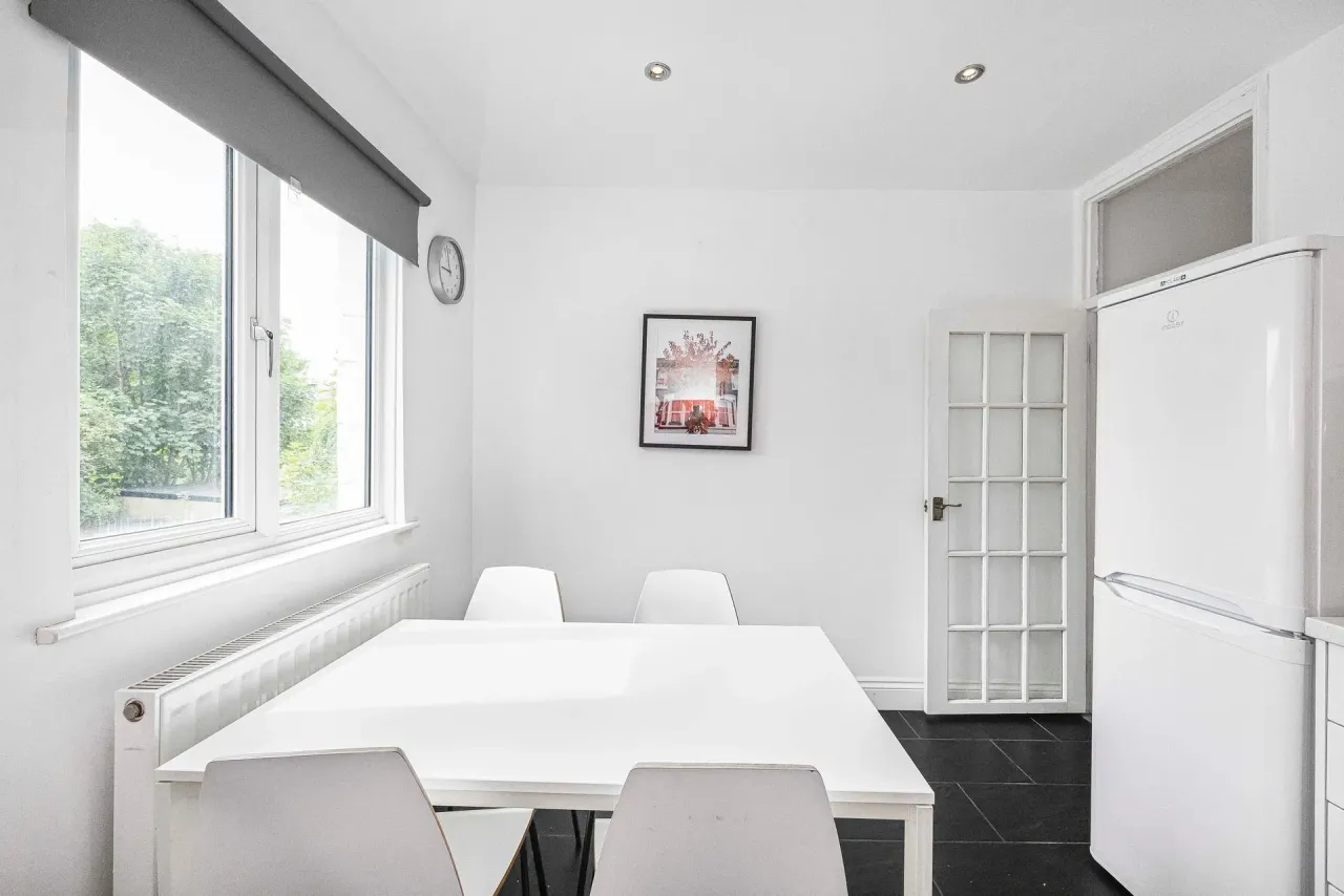 Leslie Road, Leytonstone, E11, photo 12