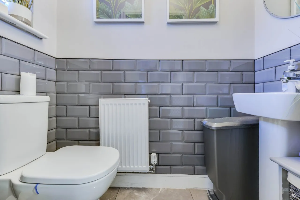 Brompton Drive, Bradford, BD10, photo 8