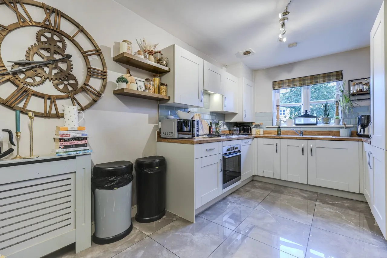 Brompton Drive, Bradford, BD10, photo 5