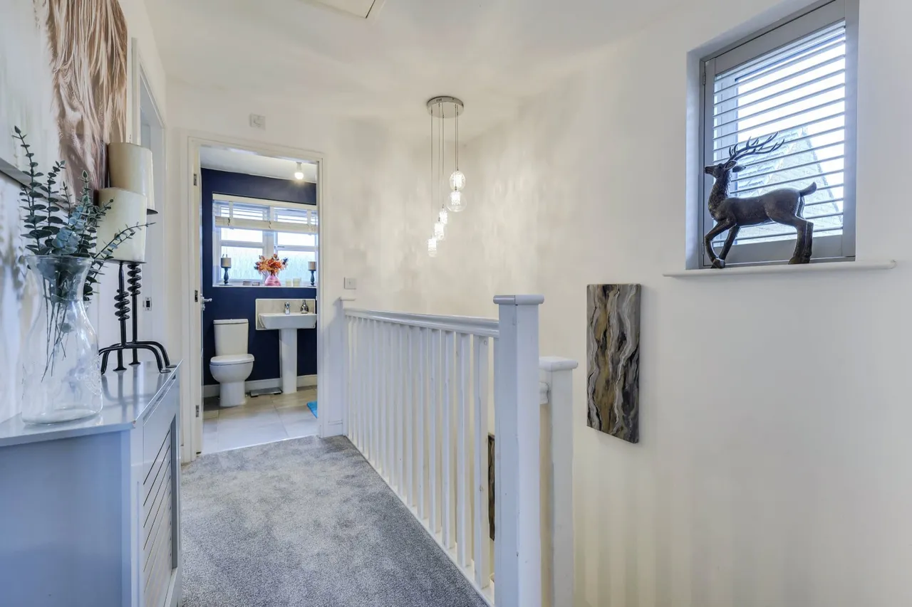 Brompton Drive, Bradford, BD10, photo 17