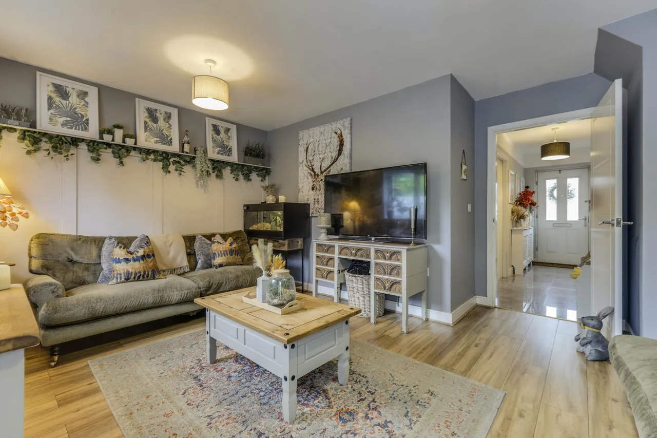 Brompton Drive, Bradford, BD10, photo 3