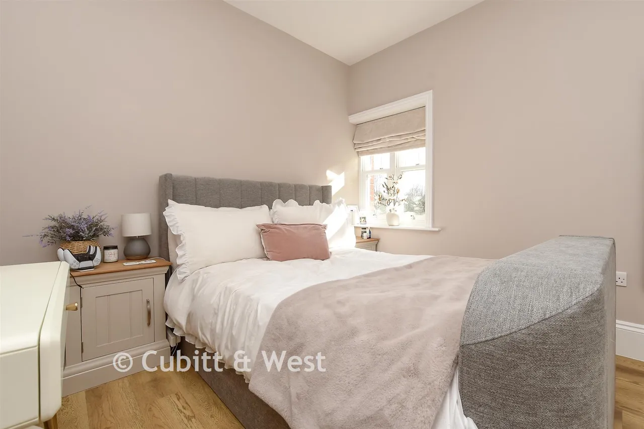 Massetts Road, Horley, RH6, photo 8