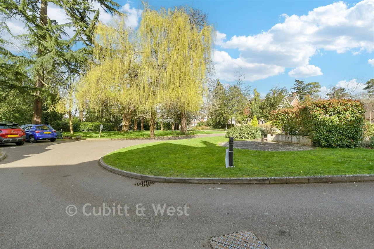 Massetts Road, Horley, RH6, photo 14