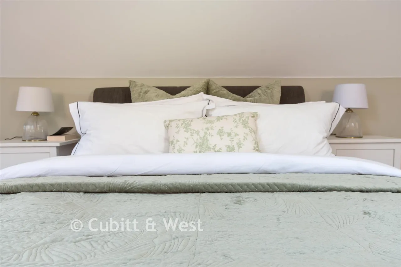 Massetts Road, Horley, RH6, photo 9