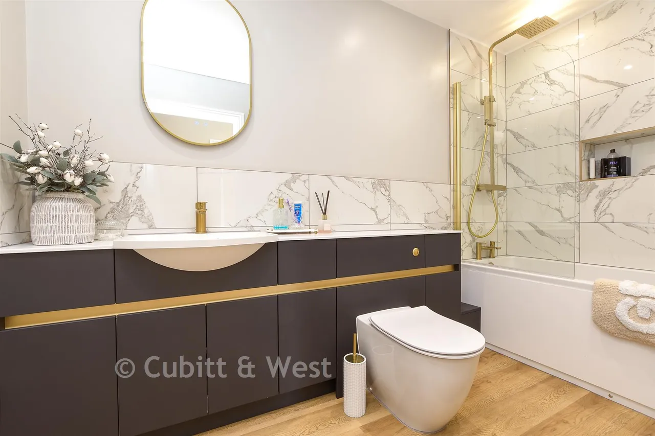 Massetts Road, Horley, RH6, photo 13