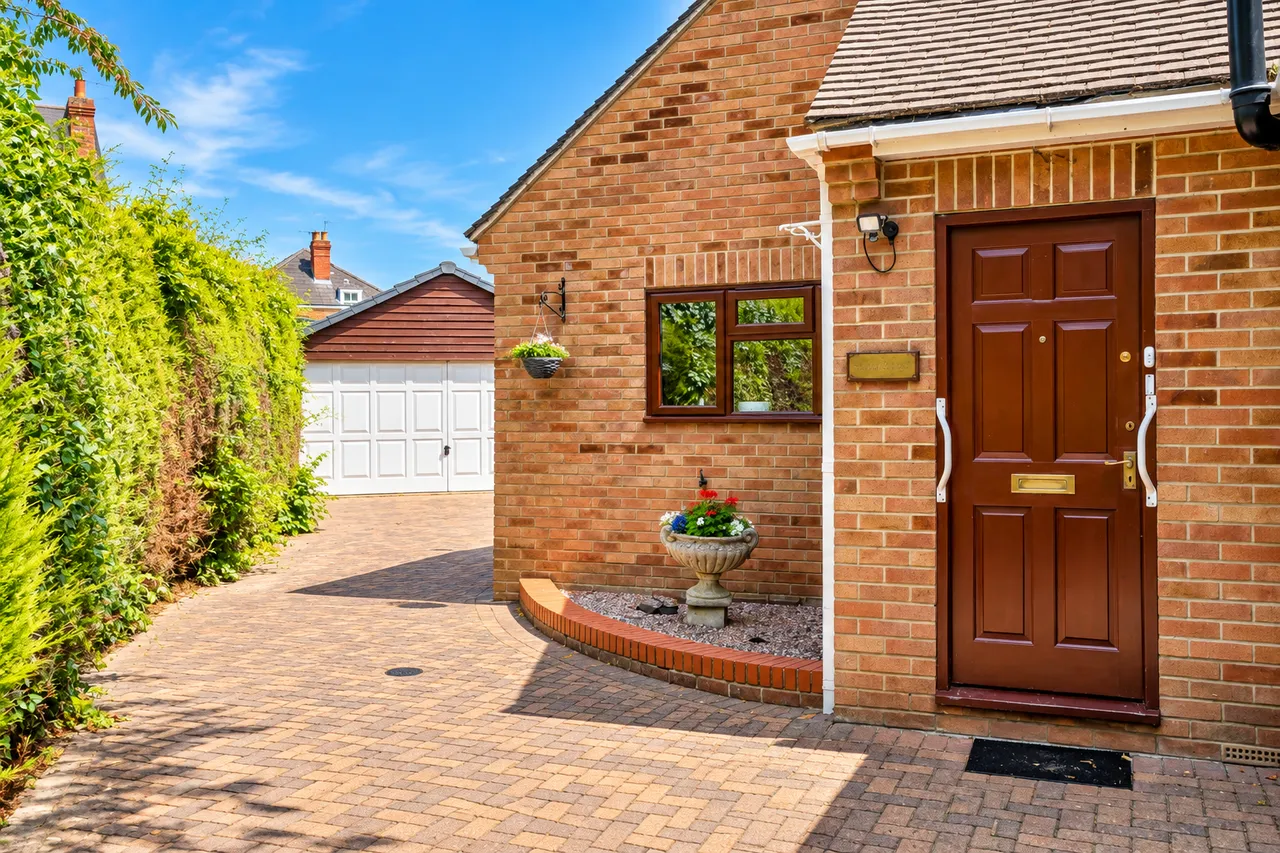 Lansdown Close, Cheltenham, GL51, photo 32