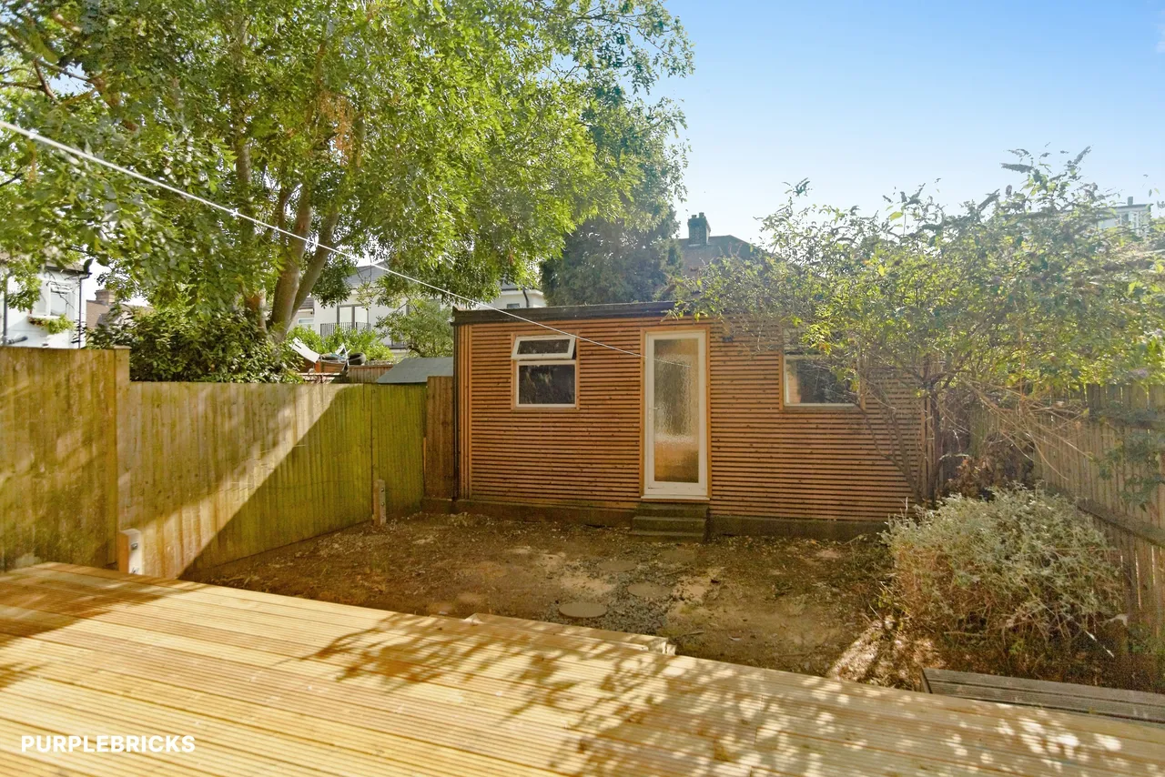 Graham Avenue, Mitcham, CR4, photo 15