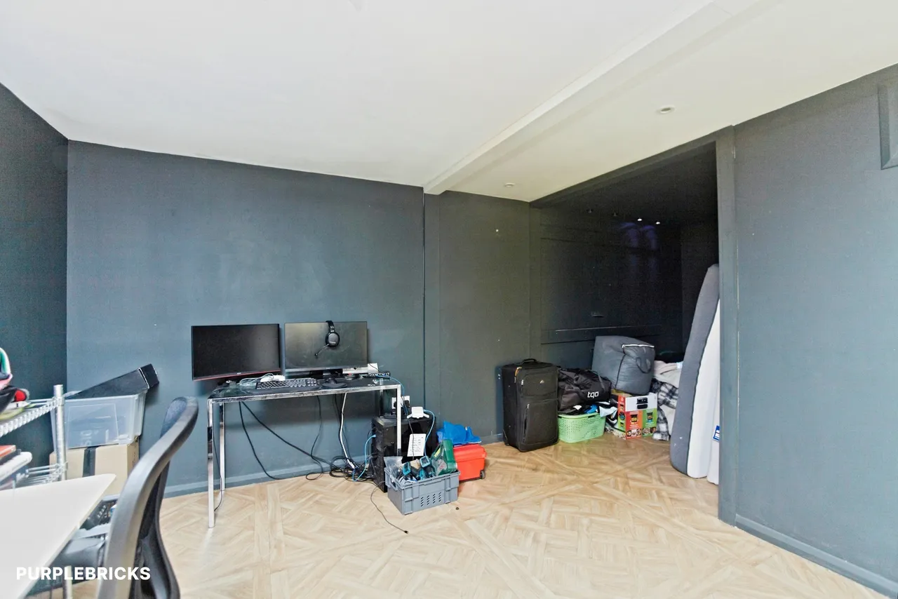 Graham Avenue, Mitcham, CR4, photo 12