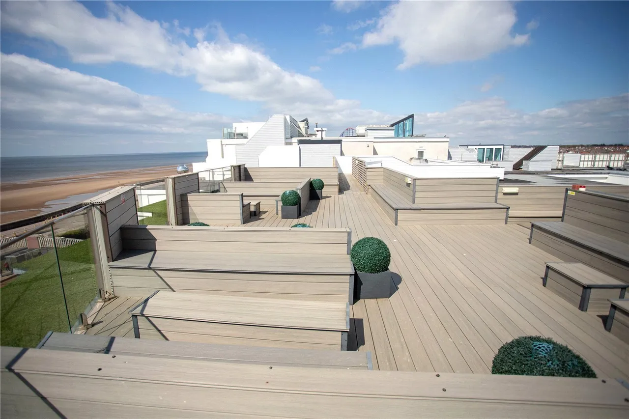 New South Promenade, Blackpool, FY4, photo 14